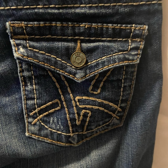 Kut from the Cloth Boyfriend Jean Shorts_6_Womens - Picture 7 of 8